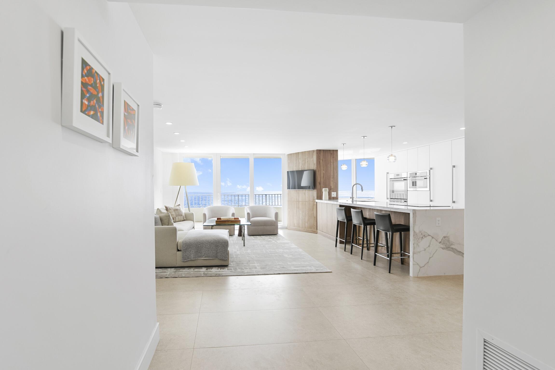 500 South Ocean Boulevard, Unit PH6 Boca Raton, FL 33432 - Photo 5 of 44 Entrance