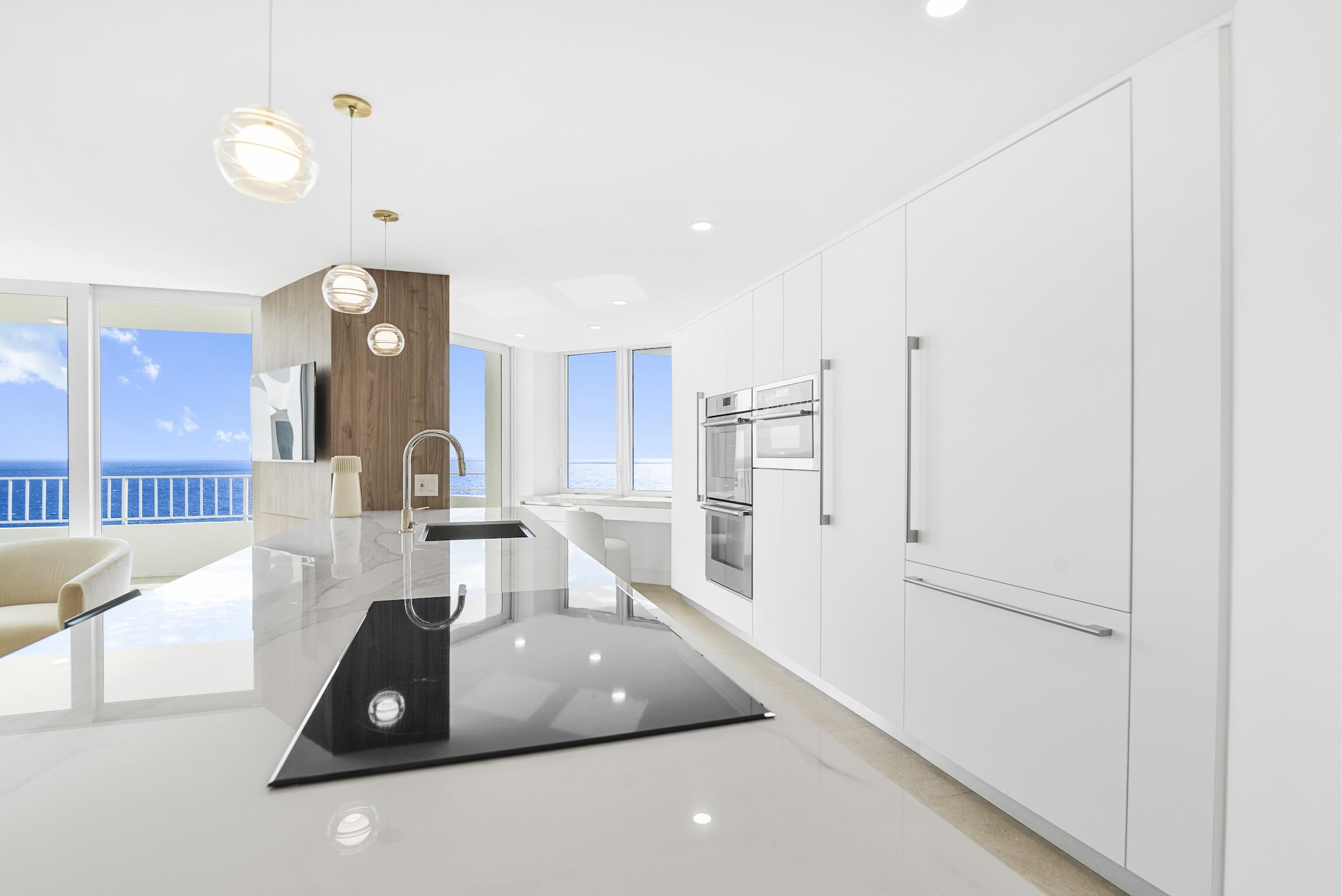 500 South Ocean Boulevard, Unit PH6 Boca Raton, FL 33432 - Photo 6 of 44 Kitchen