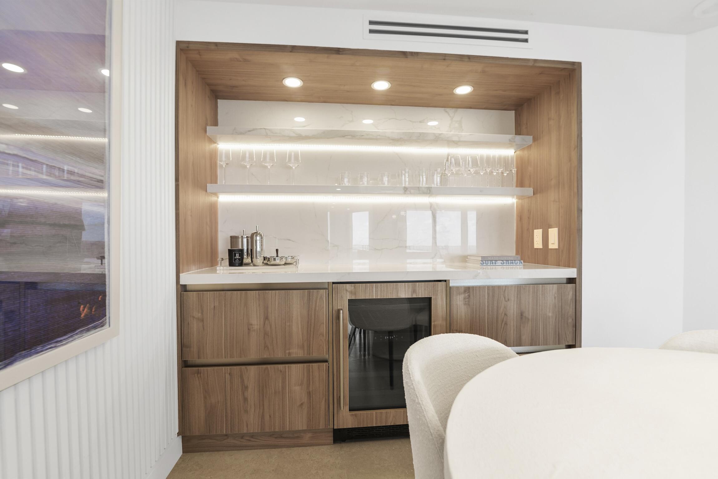 500 South Ocean Boulevard, Unit PH6 Boca Raton, FL 33432 - Photo 9 of 44 Bar