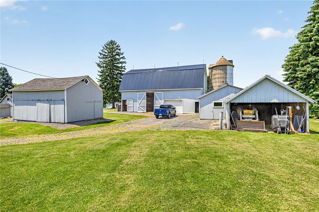 364 Island Cottage Road Greece, NY 14612 - Photo 26 of 49