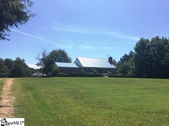 585 Curry Road Laurens, SC 29360 - Photo 1 of 15