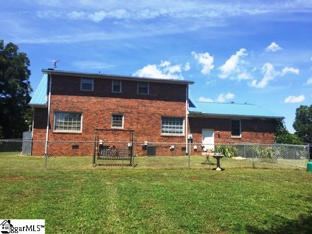 585 Curry Road Laurens, SC 29360 - Photo 2 of 15