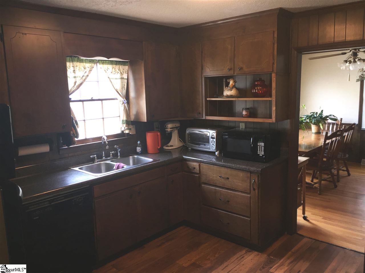 585 Curry Road Laurens, SC 29360 - Photo 10 of 15