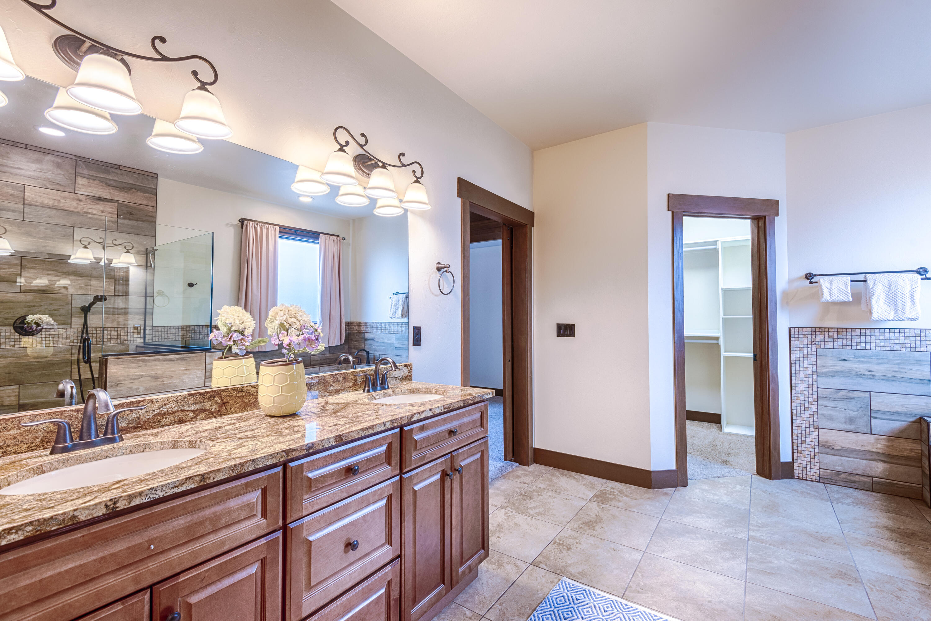 2724 Sleeping Bear Road Montrose, CO 81401 - Photo 13 of 21 Primary Bath