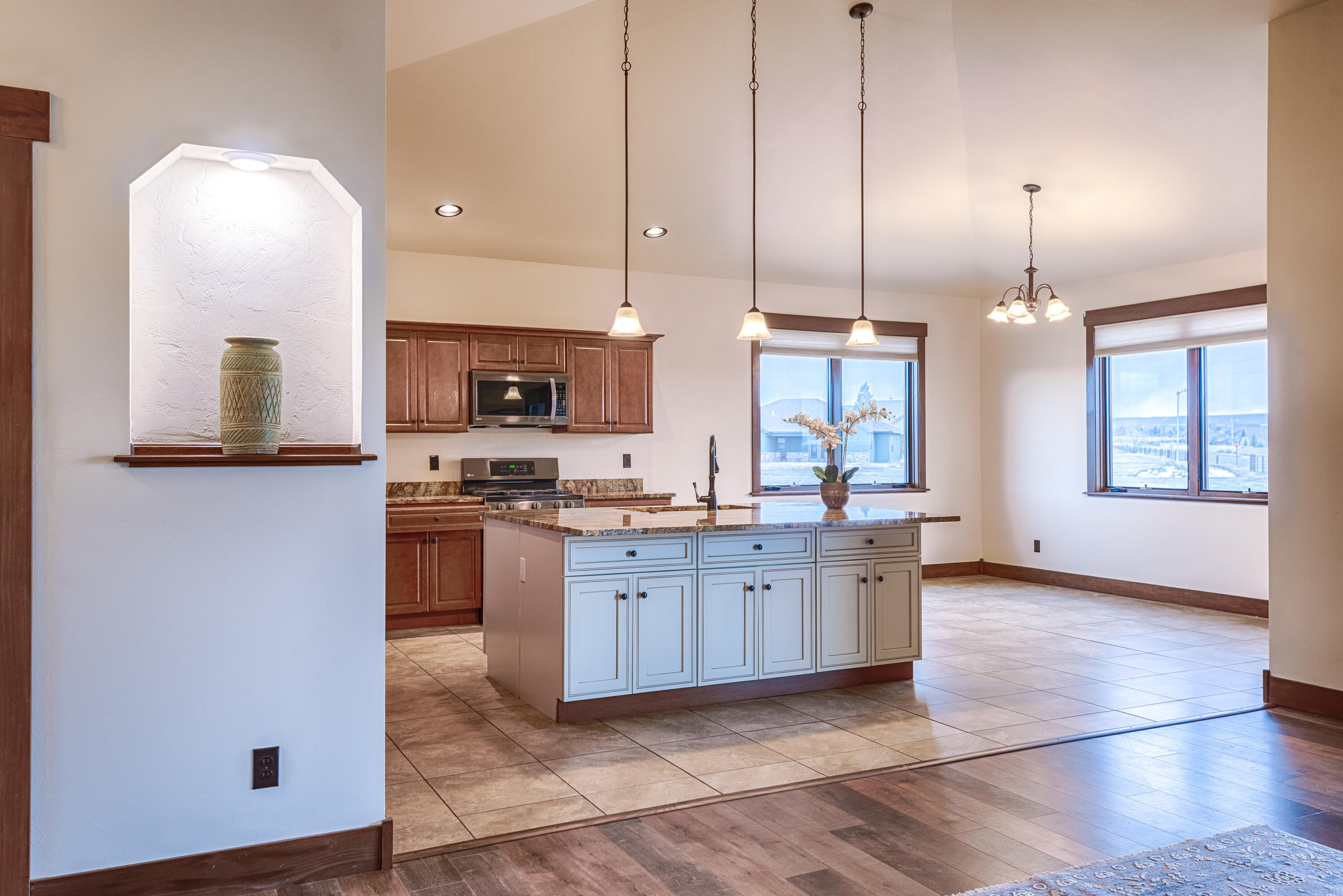 2724 Sleeping Bear Road Montrose, CO 81401 - Photo 8 of 21 Kitchen:Dining Sleeping Bear