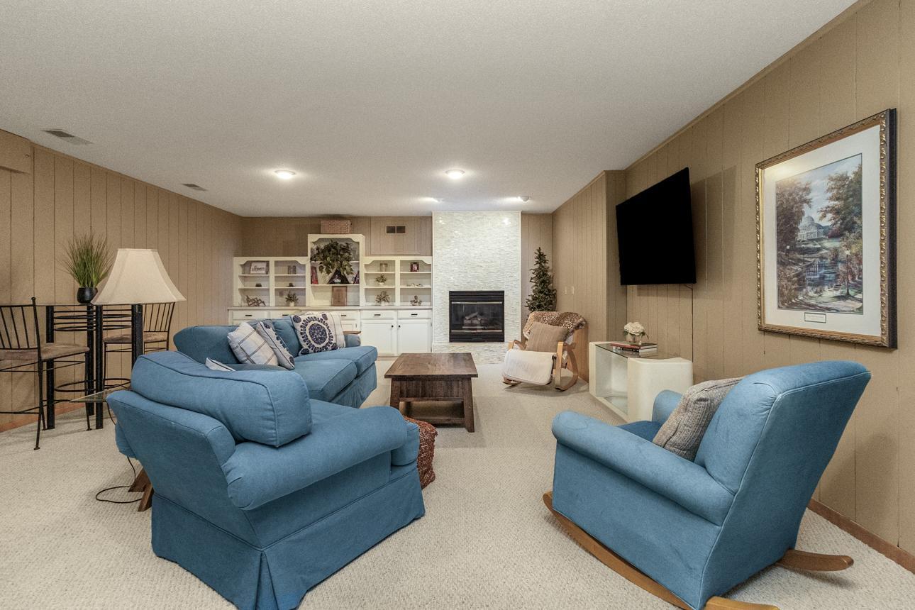 1900 Victoria Road South, Unit C Mendota Heights, MN 55118 - Photo 22 of 36