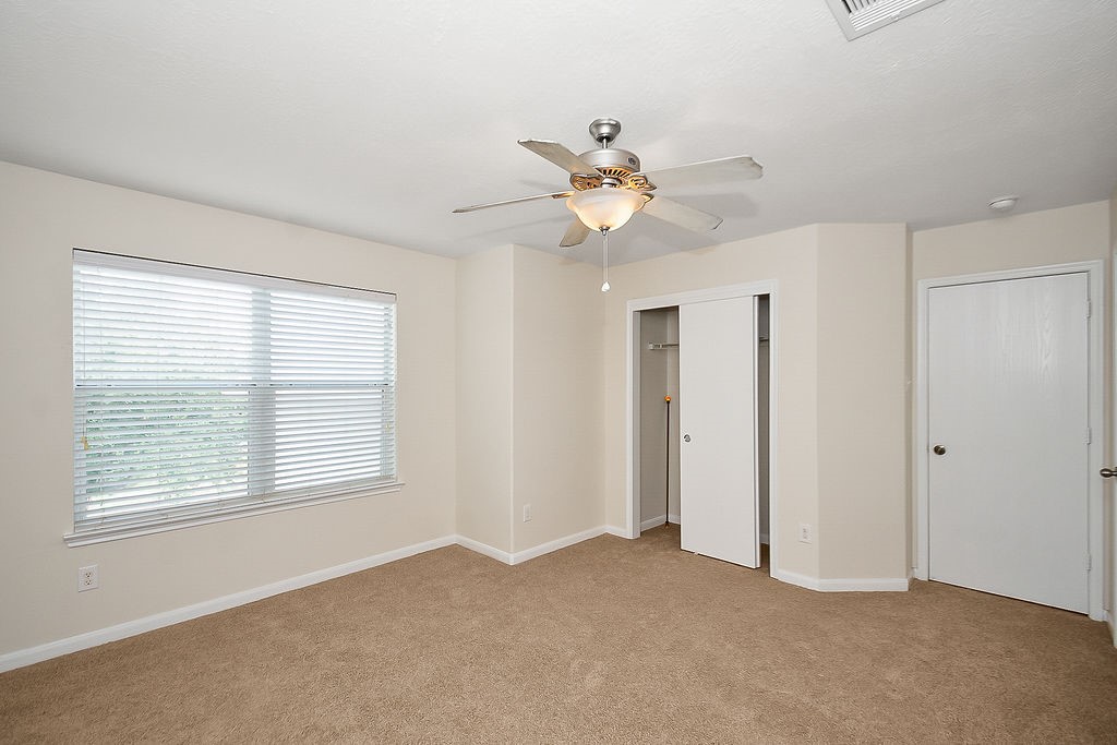 1014 Vernage Road Houston, TX 77047 - Photo 13 of 19 Gallery Image 13