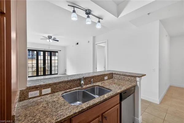 a view of livingroom with furniture