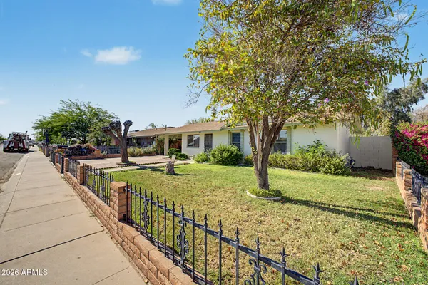 $285,000 | 8930 West Montecito Avenue, Phoenix, AZ 85037
