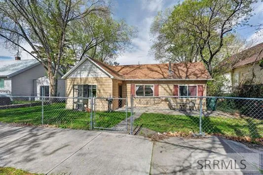 $279,900 | 318 North Johnson Avenue, Pocatello, ID 83204