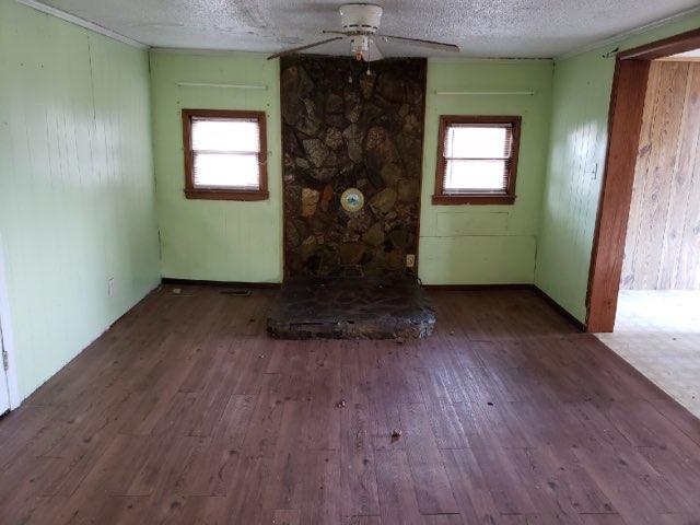 215 Colin Road Robbins, NC 27325 - Photo 6 of 19 family room