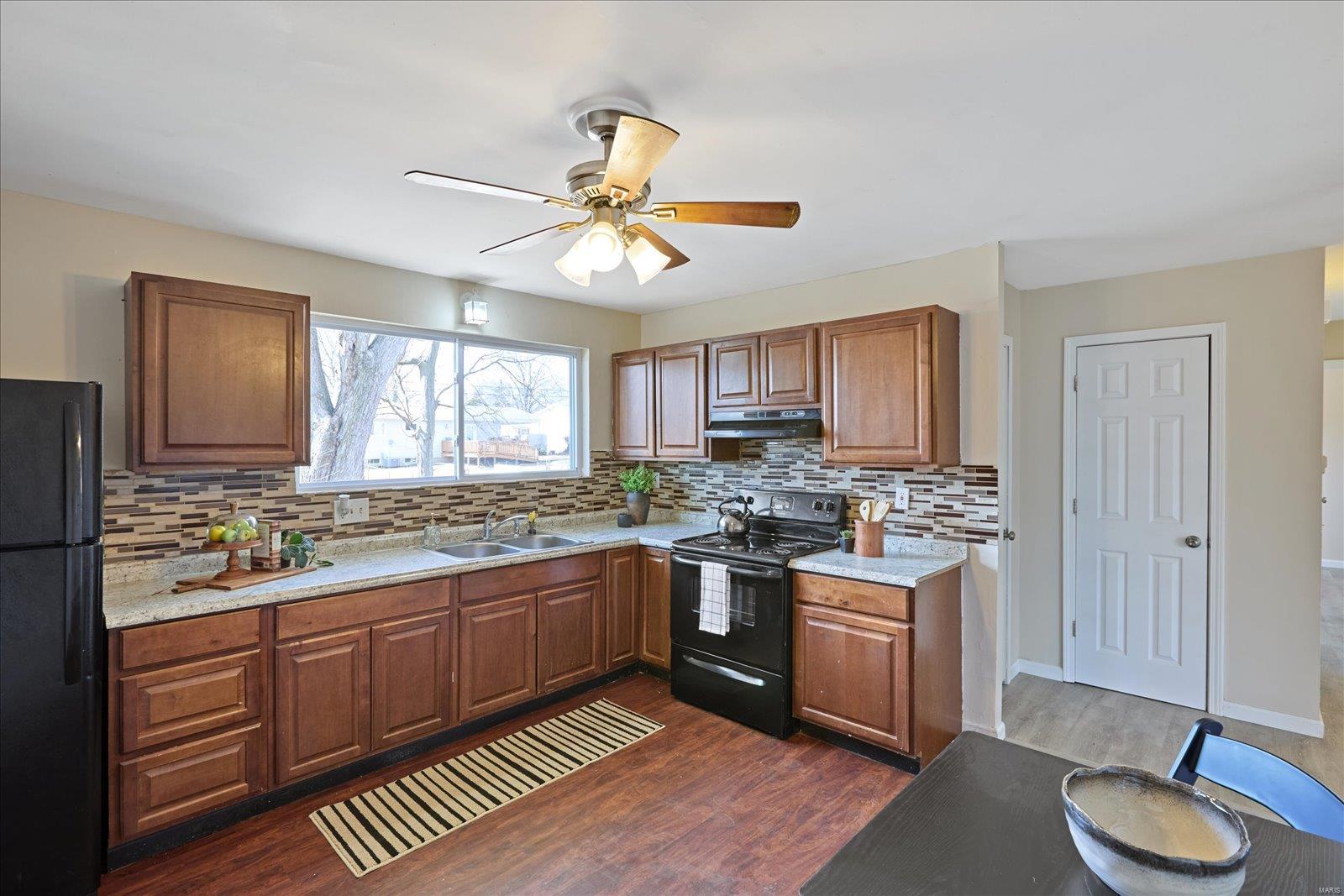1940 Mullanphy Road Florissant, MO 63031 - Photo 9 of 24 Gallery Image 9