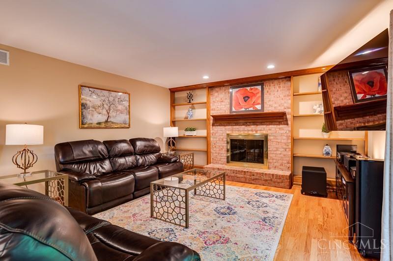 9207 Old Coach Road Cincinnati, OH 45249 - Photo 21 of 41