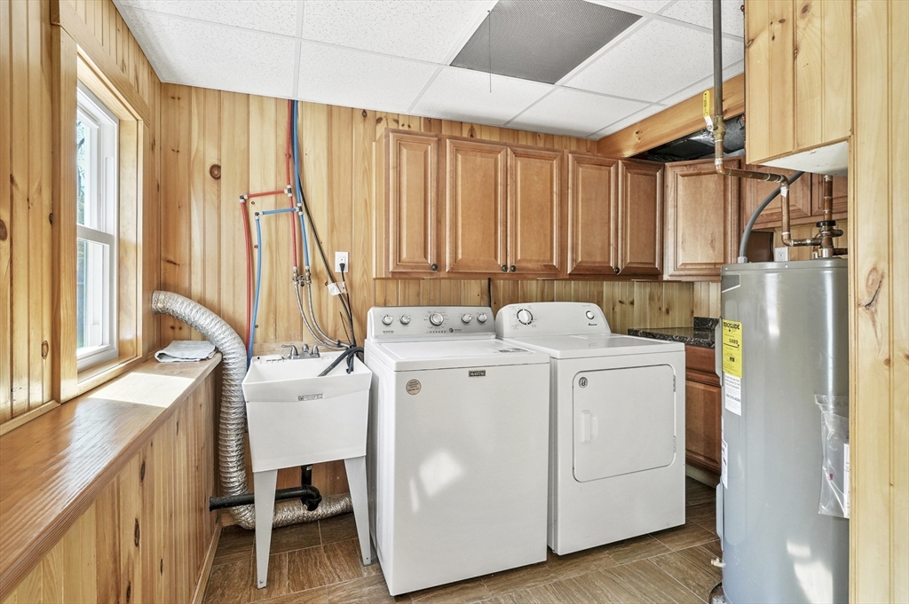 101 Oxford Road Charlton, MA 01507 - Photo 23 of 33
