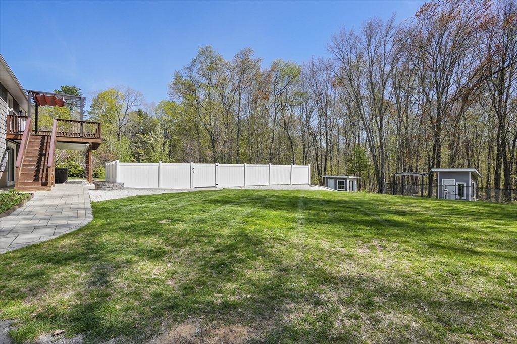 101 Oxford Road Charlton, MA 01507 - Photo 26 of 33