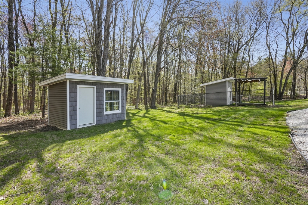 101 Oxford Road Charlton, MA 01507 - Photo 28 of 33