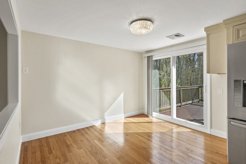101 Oxford Road Charlton, MA 01507 - Photo 8 of 33