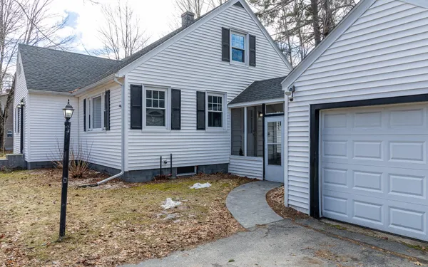 $360,000 | 646 Court Street, Keene, NH 03431