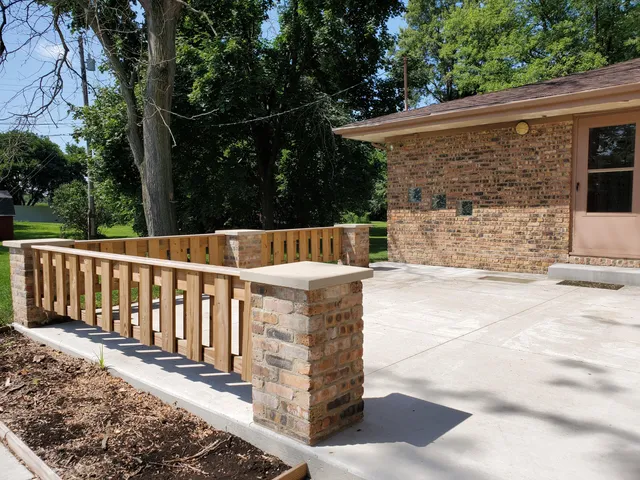 $220,000 | 201 Halleck Street, Morocco, IN 47963