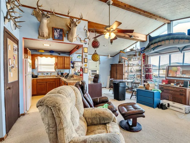 a view of a pathway both side of building