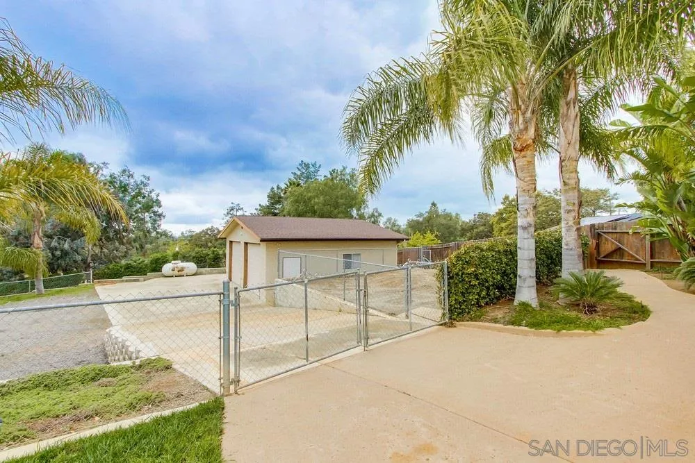 1155 Alpine Heights Way Alpine, CA 91901 - Photo 23 of 25 Gallery Image 23