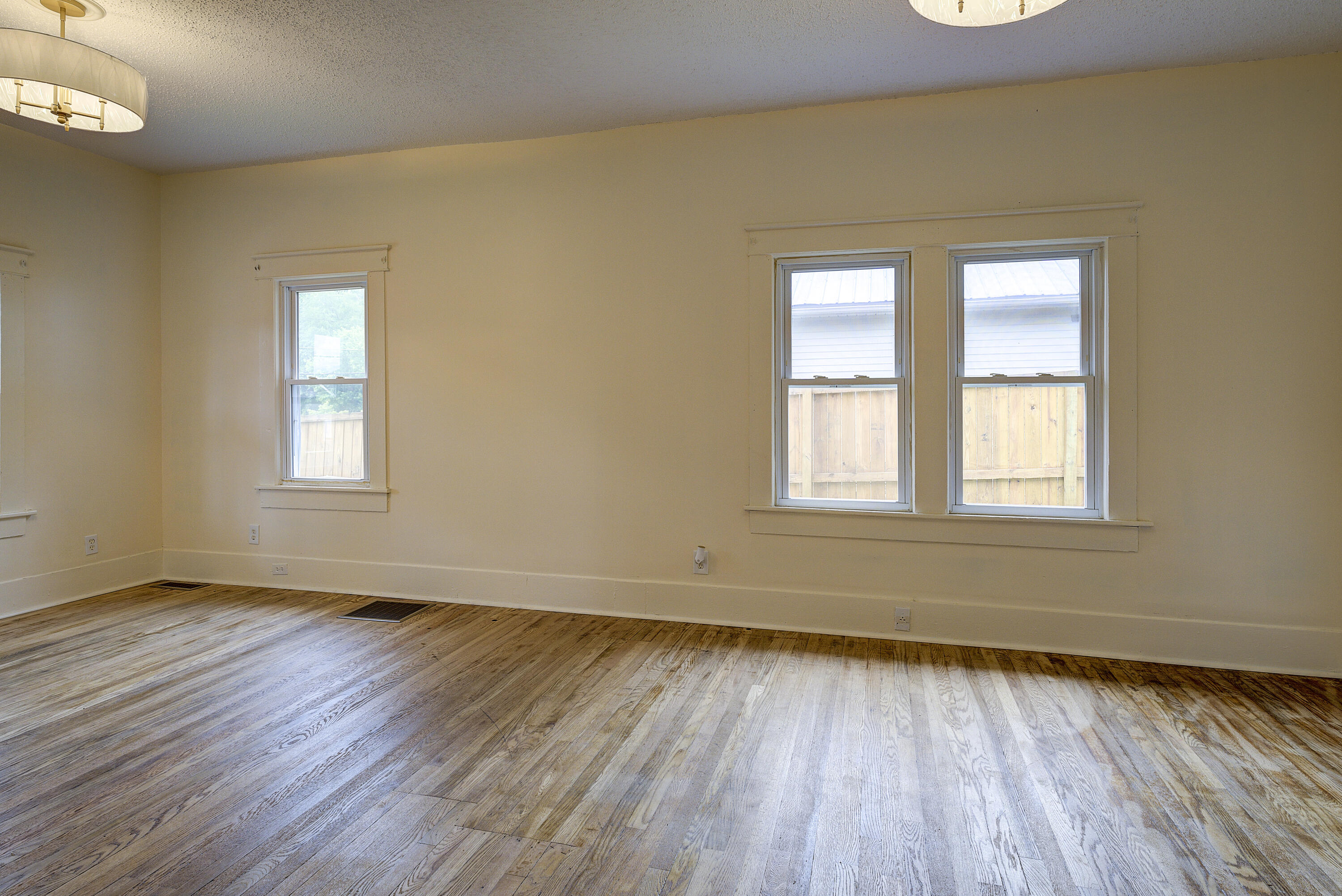 220 New Avenue Erwin, TN 37650 - Photo 14 of 22 New-11