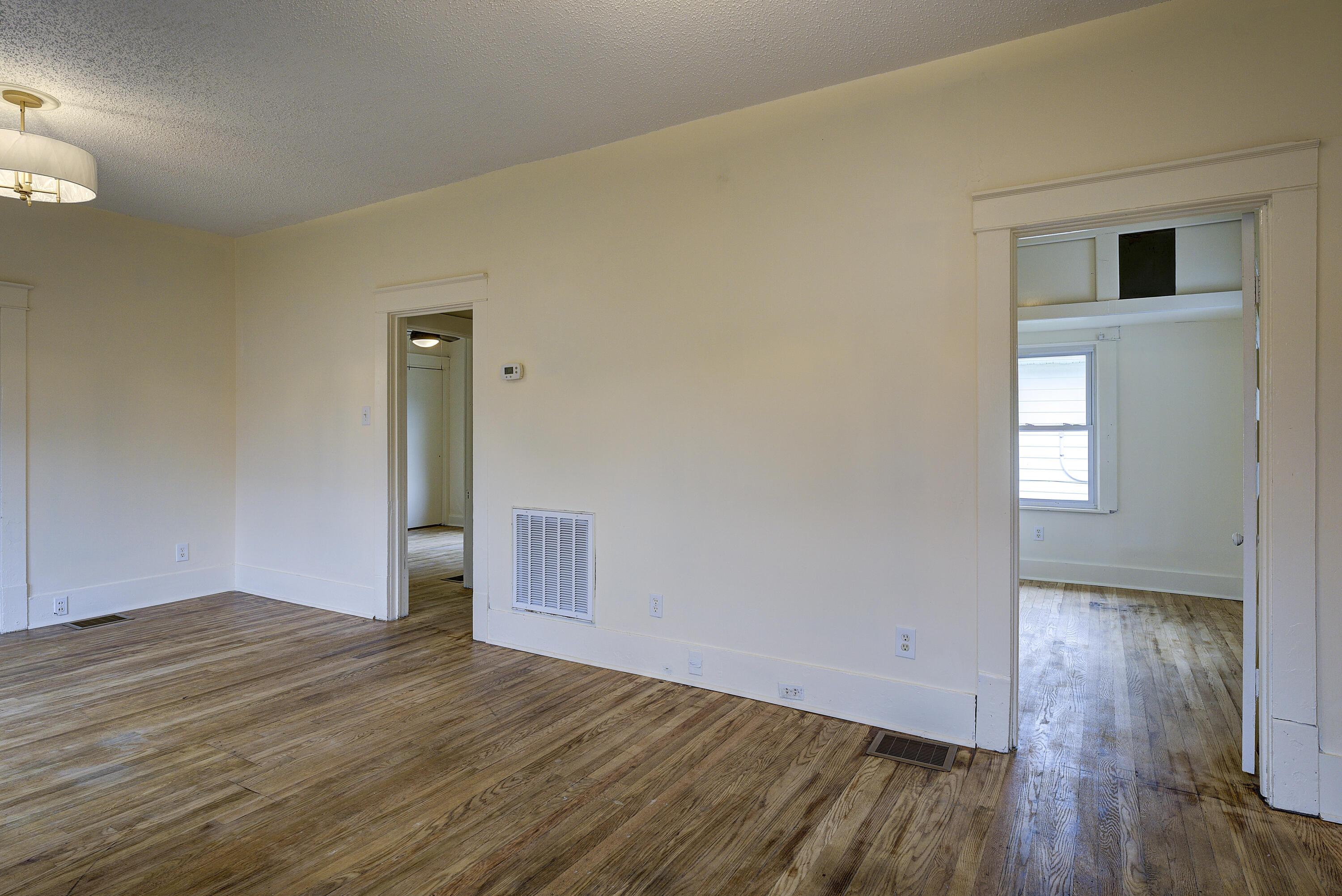 220 New Avenue Erwin, TN 37650 - Photo 6 of 22 New-3