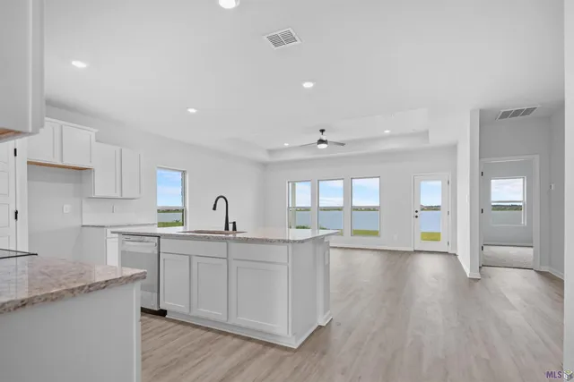 $339,900 | 2262 Windridge Avenue, Zachary, LA 70791