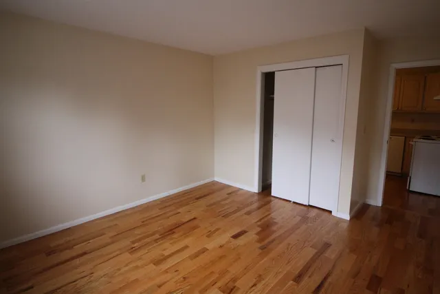 $2,000 | 73 East Broadway, Unit K, Derry, NH 03038