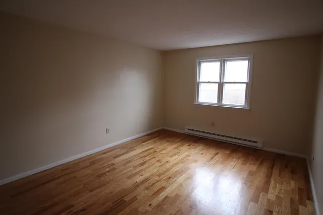 $2,000 | 73 East Broadway, Unit K, Derry, NH 03038