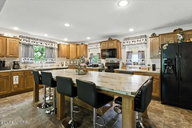 $420,000 | 20 Tan Trough Hollow, Evarts, KY 40828