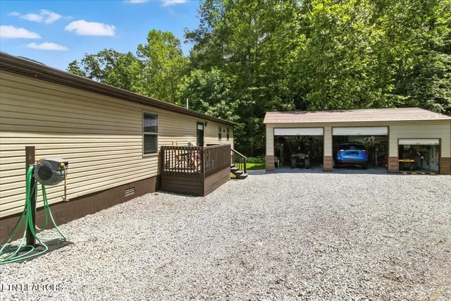 $420,000 | 20 Tan Trough Hollow, Evarts, KY 40828