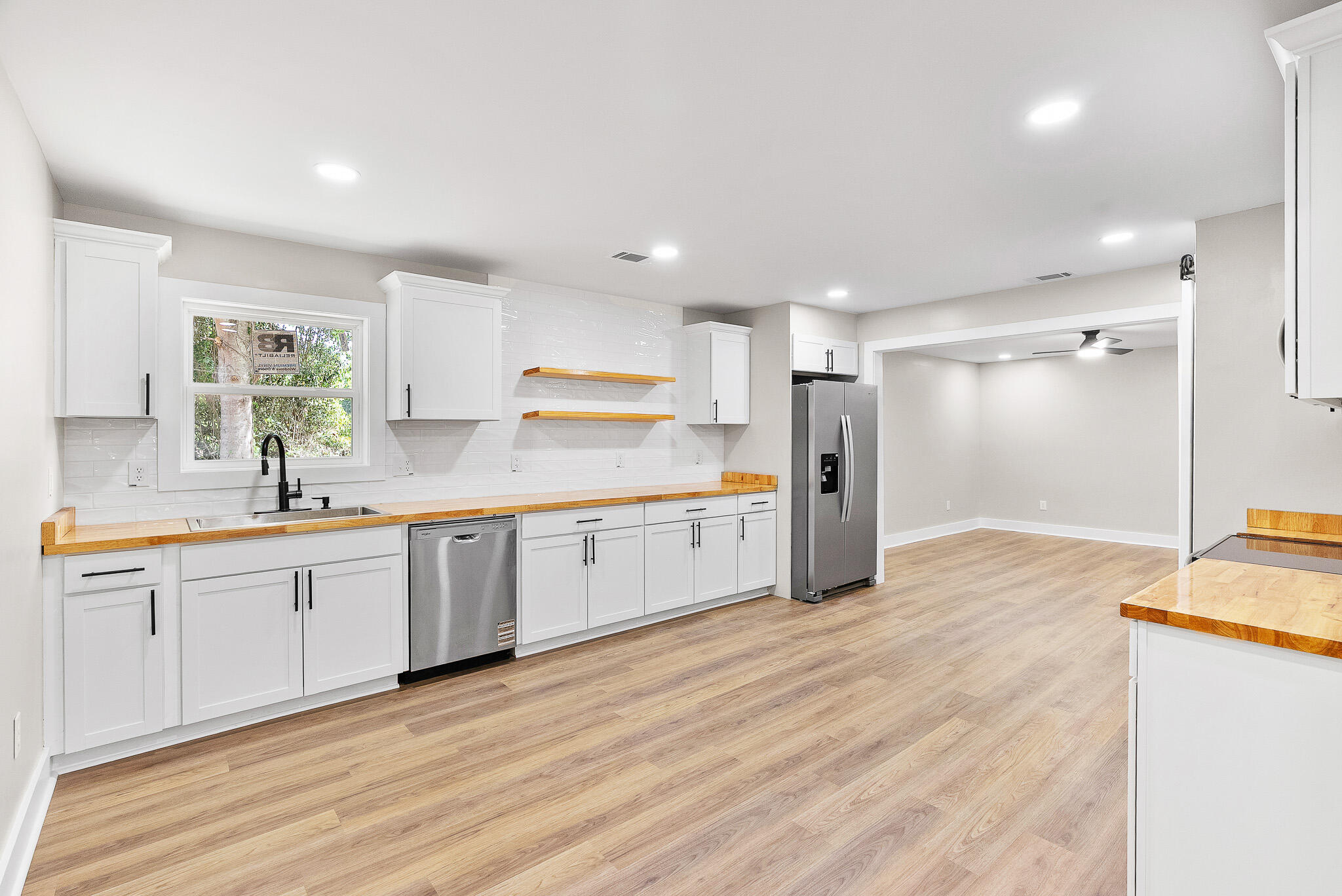 838 Ranch Hill Lane St. Stephen, SC 29479 - Photo 4 of 31 7S309259