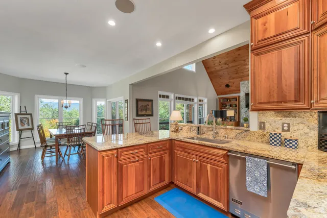 $1,475,000 | 19 Abenaki Lane, Moultonborough, NH 03254