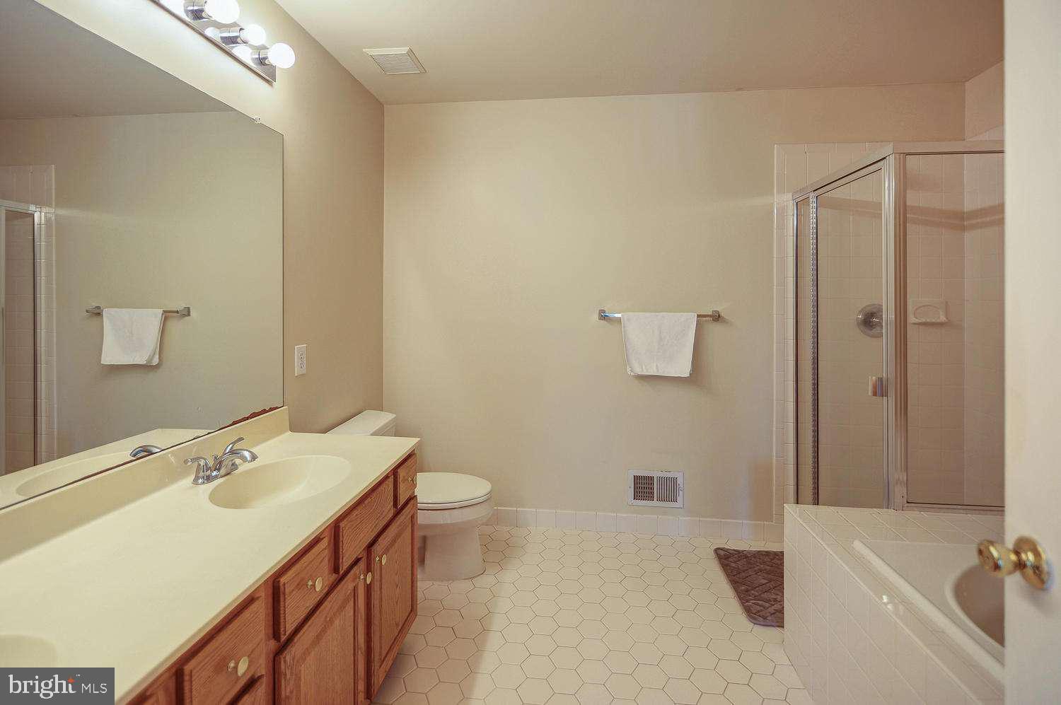 77 Windsor Pond Road Princeton Junction, NJ 08550 - Photo 21 of 24 Gallery Image 21