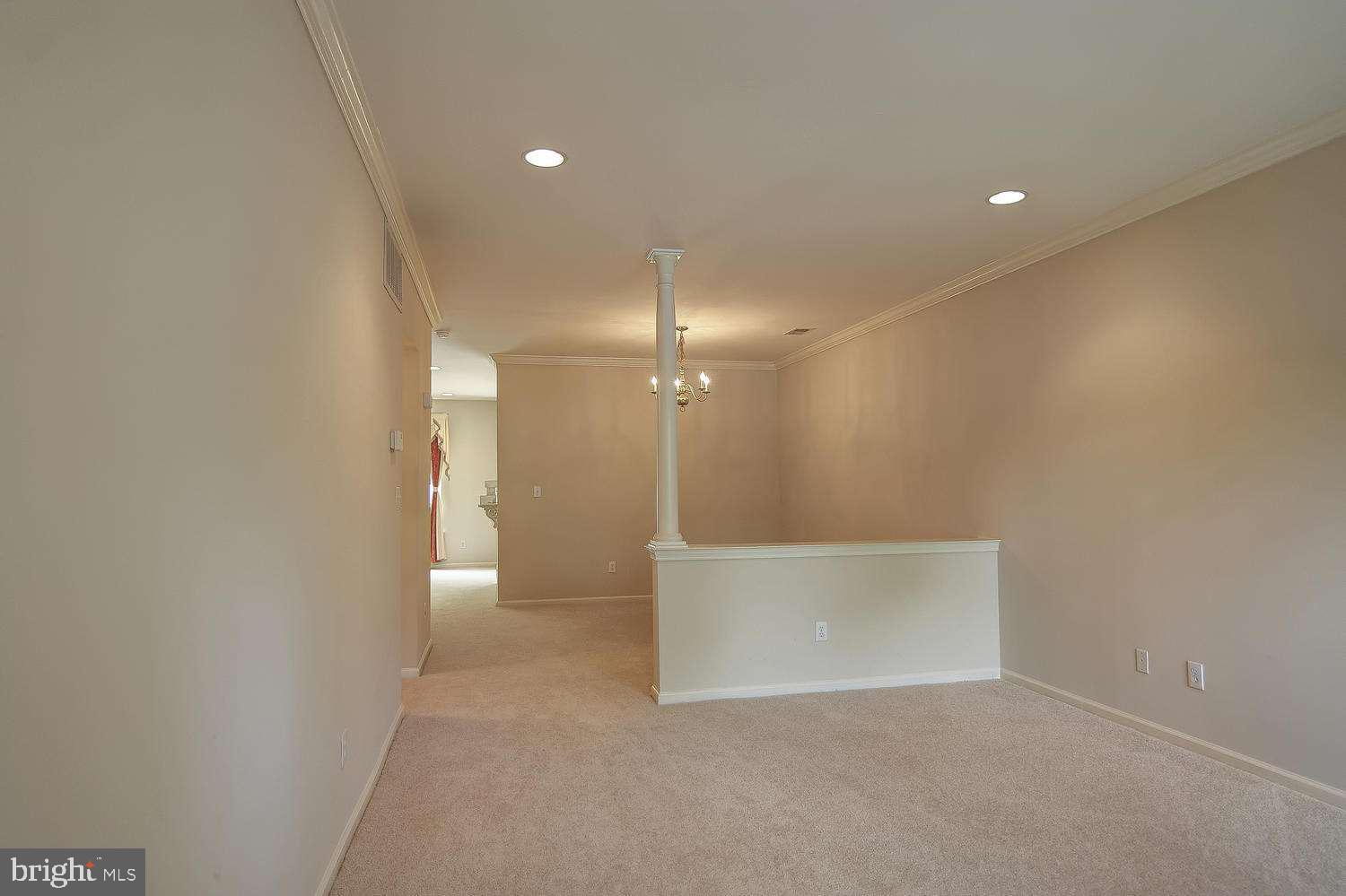 77 Windsor Pond Road Princeton Junction, NJ 08550 - Photo 4 of 24 Gallery Image 4
