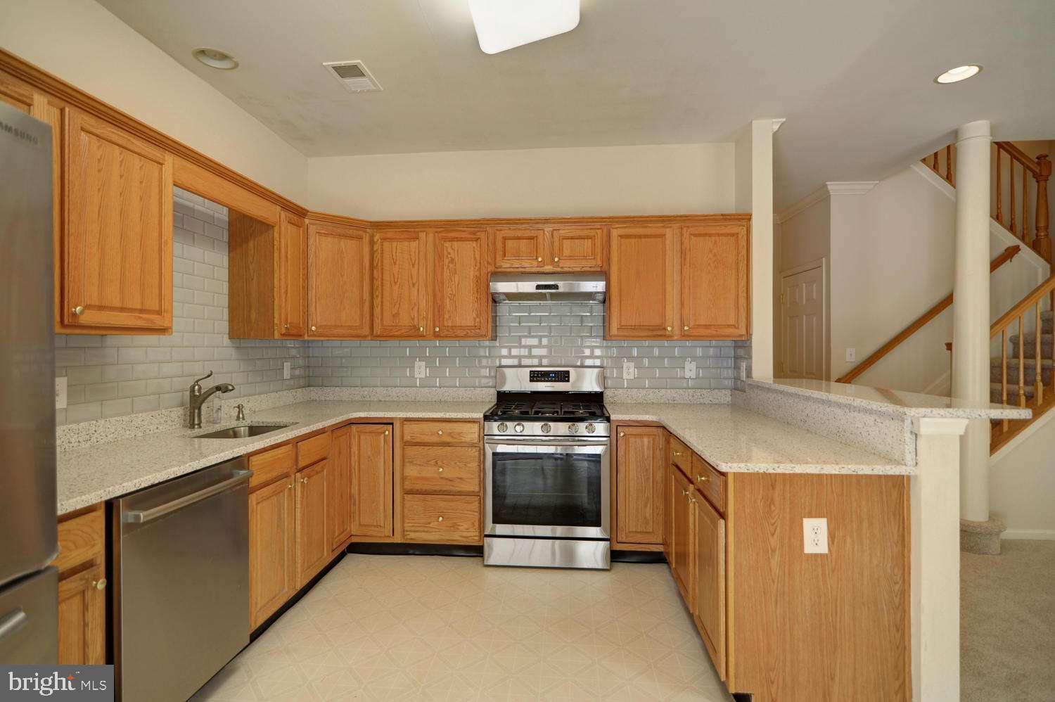 77 Windsor Pond Road Princeton Junction, NJ 08550 - Photo 8 of 24 Gallery Image 8