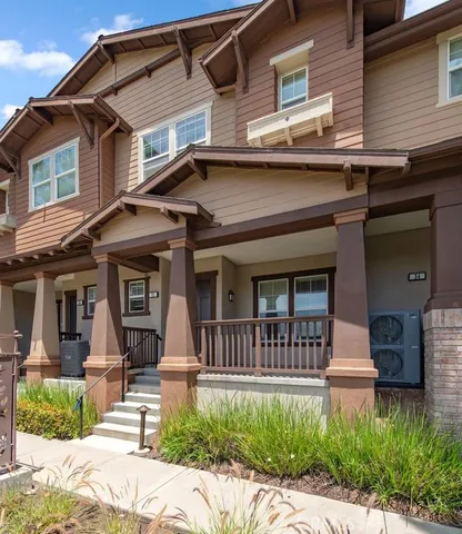 $928,800 | 32 Clifford Lane, Ladera Ranch, CA 92694