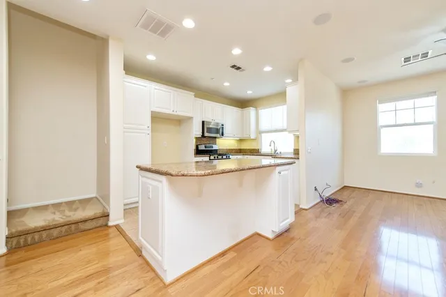 $928,800 | 32 Clifford Lane, Ladera Ranch, CA 92694