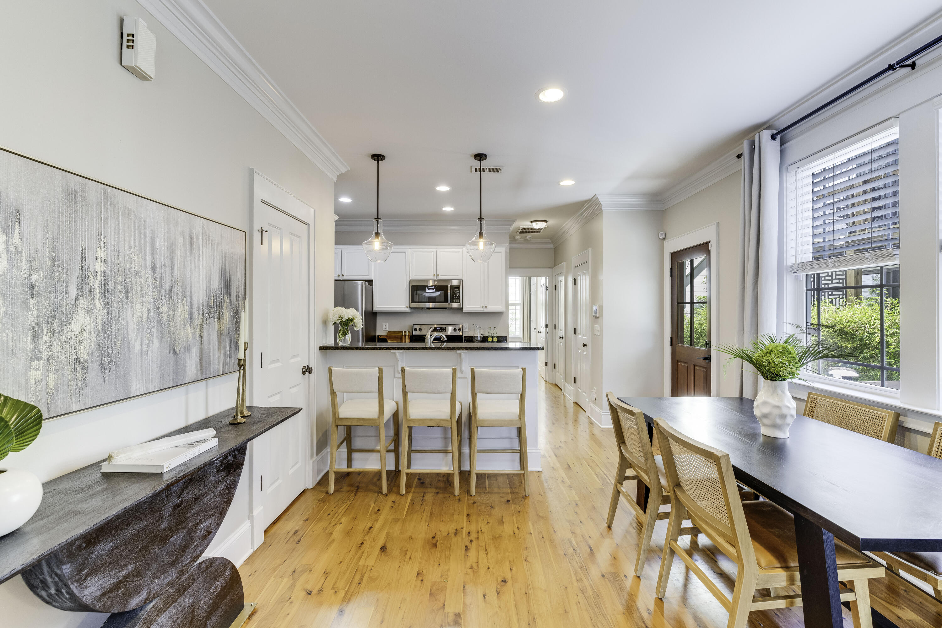 4 Senate Street Charleston, SC 29403 - Photo 13 of 34 Dining Room