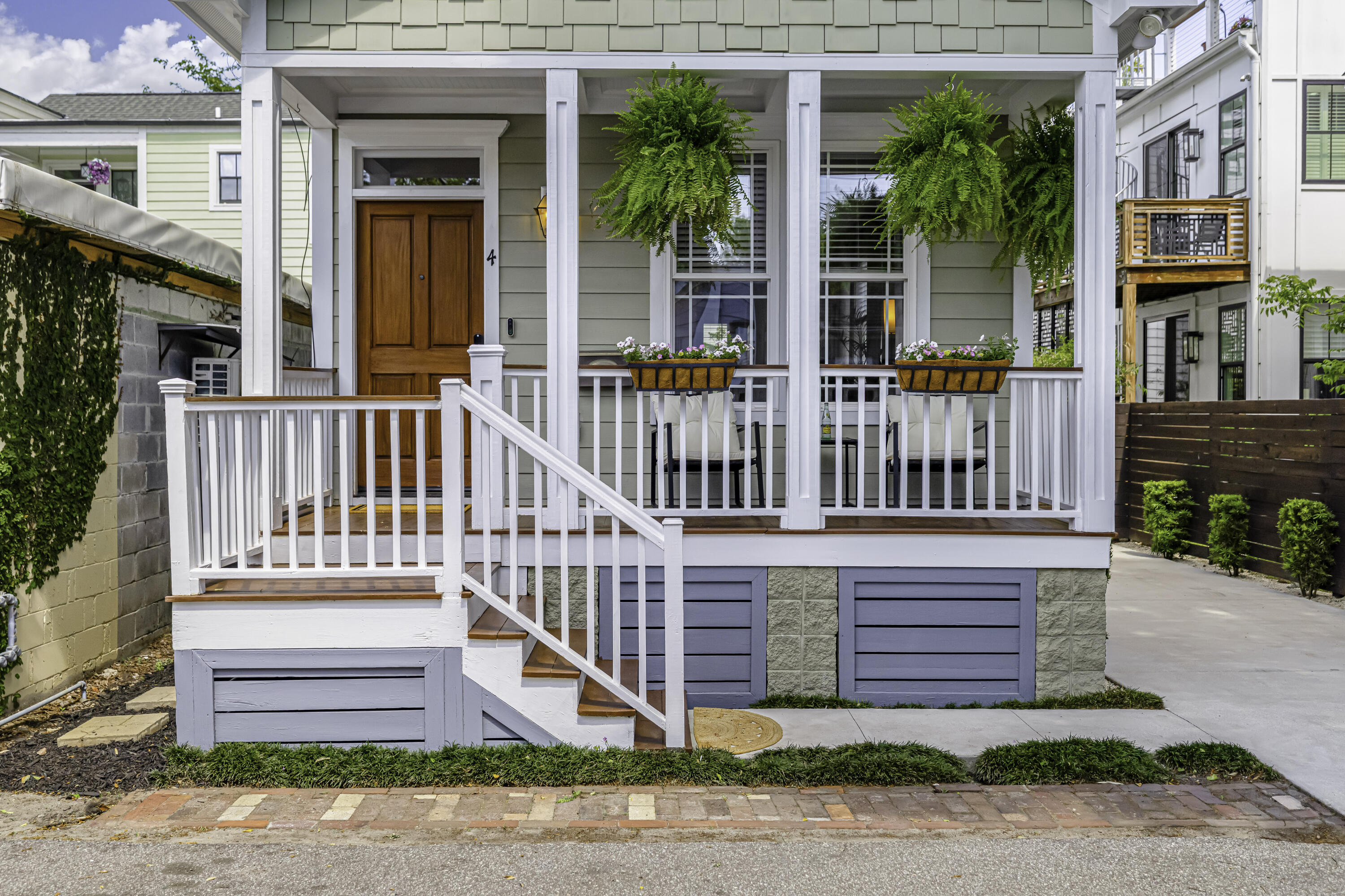 4 Senate Street Charleston, SC 29403 - Photo 2 of 34 4 Senate Street