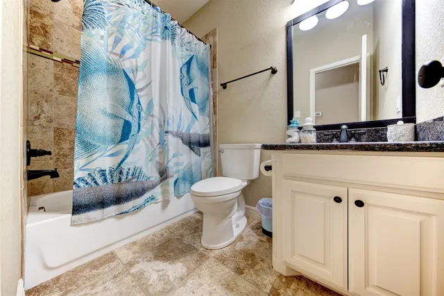 $500,000 | 1052 Redfish Street, Bayou Vista, TX 77563