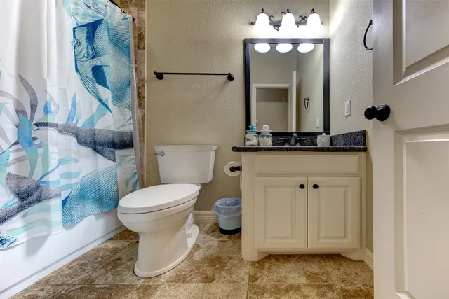 $500,000 | 1052 Redfish Street, Bayou Vista, TX 77563