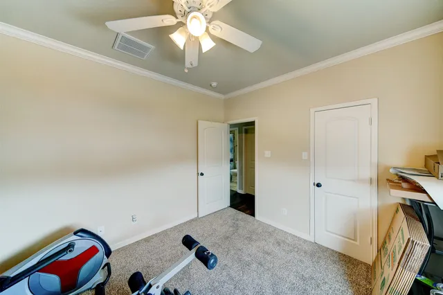 $500,000 | 1052 Redfish Street, Bayou Vista, TX 77563