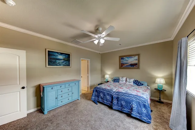 $500,000 | 1052 Redfish Street, Bayou Vista, TX 77563