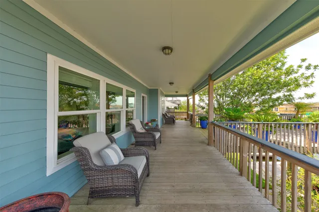 $500,000 | 1052 Redfish Street, Bayou Vista, TX 77563