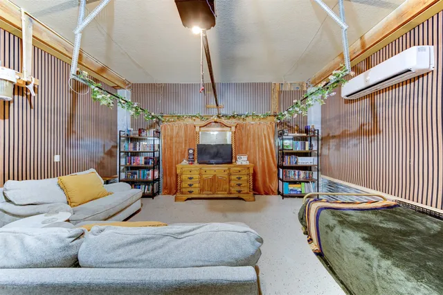 $500,000 | 1052 Redfish Street, Bayou Vista, TX 77563