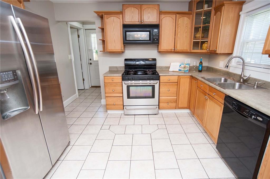 321 South Ritter Avenue Indianapolis, IN 46219 - Photo 10 of 34