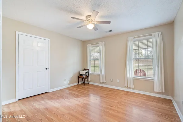 $349,900 | 4198 Bienville Road, Nesbit, MS 38651