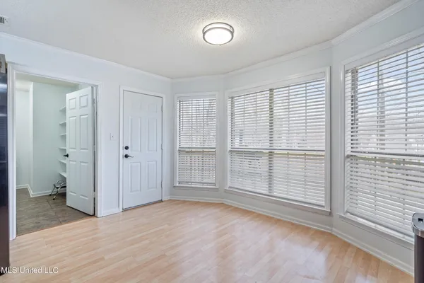 $349,900 | 4198 Bienville Road, Nesbit, MS 38651